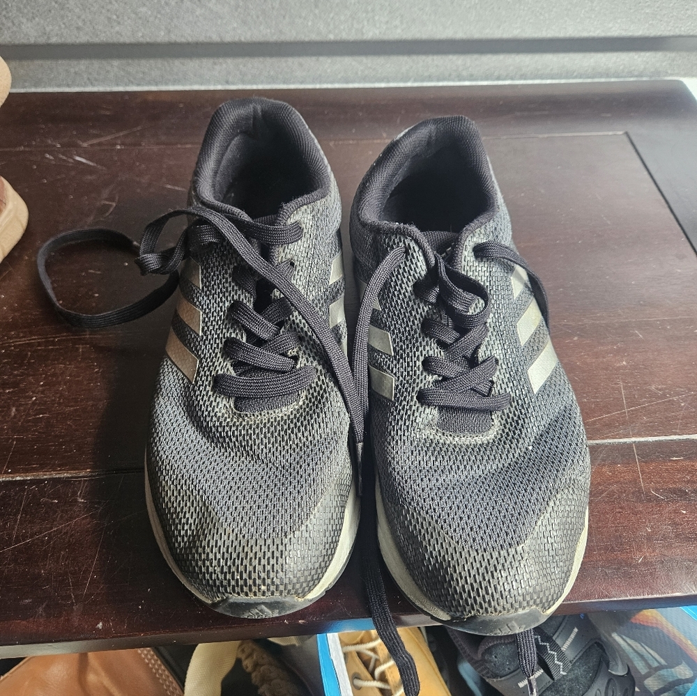 Adidas Mens Gray (Cli 037001) Athletic Running shoes Size 7.5